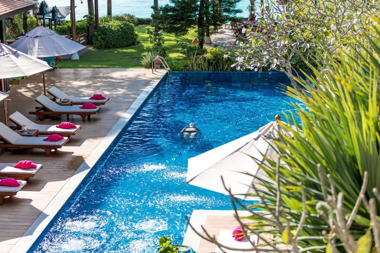 Villa Dhevatara Cove à Lipa Noi Extérieur photo